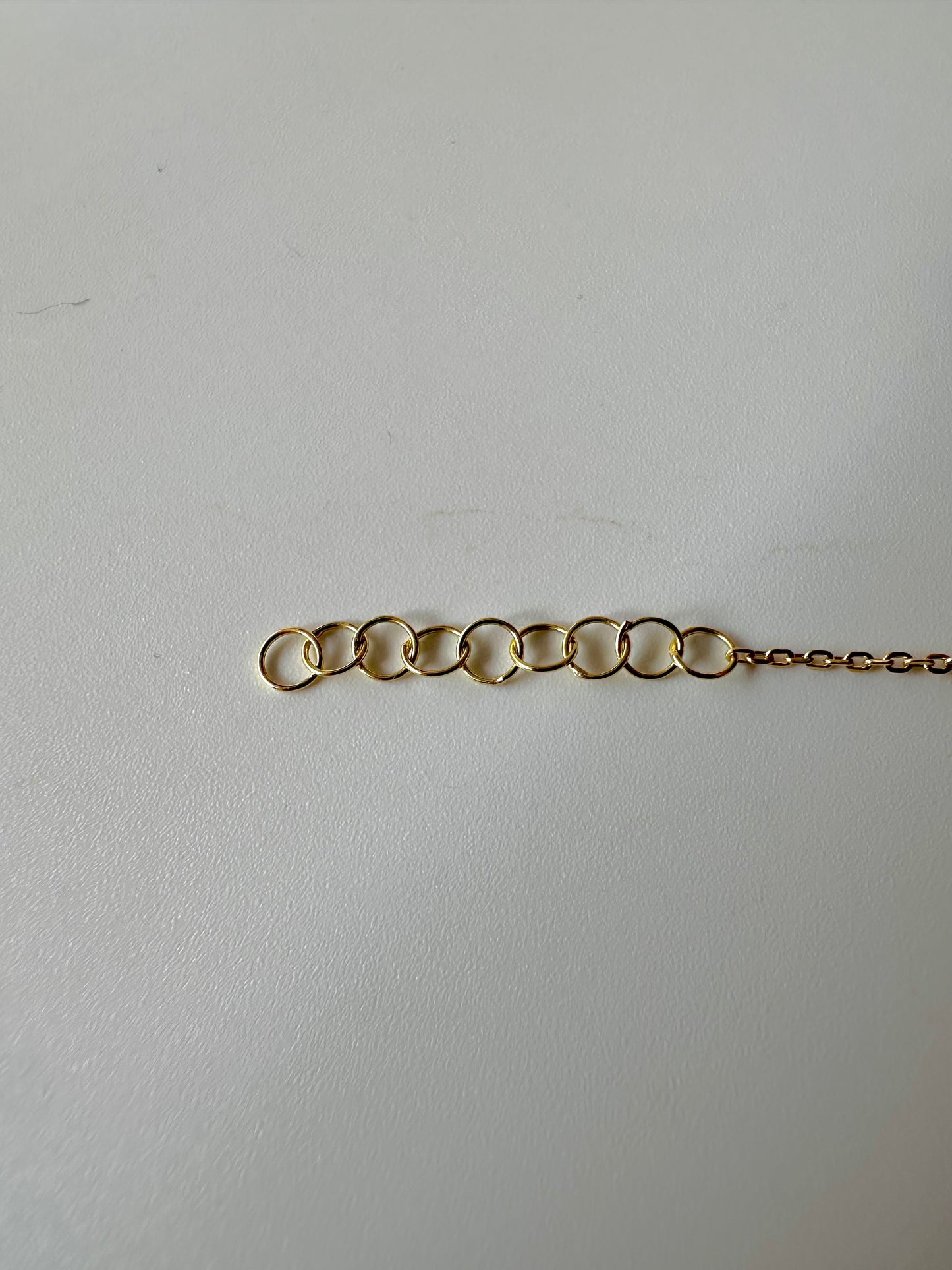 Collar de perlas de agua dulce de oro macizo de 18k envuelto a mano | Oro 18k | Joyería Ella Creaciones