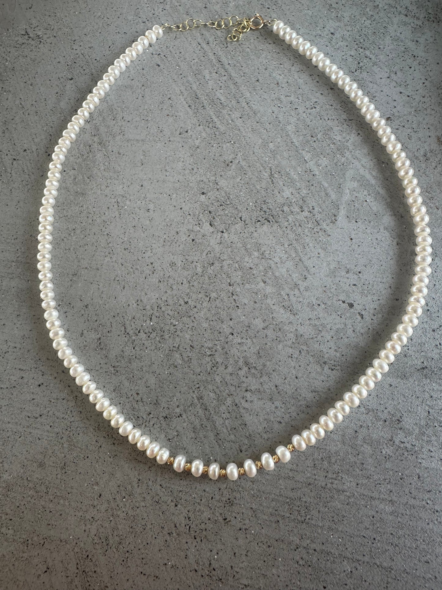 Dainty Pearl Necklace | central gold beads