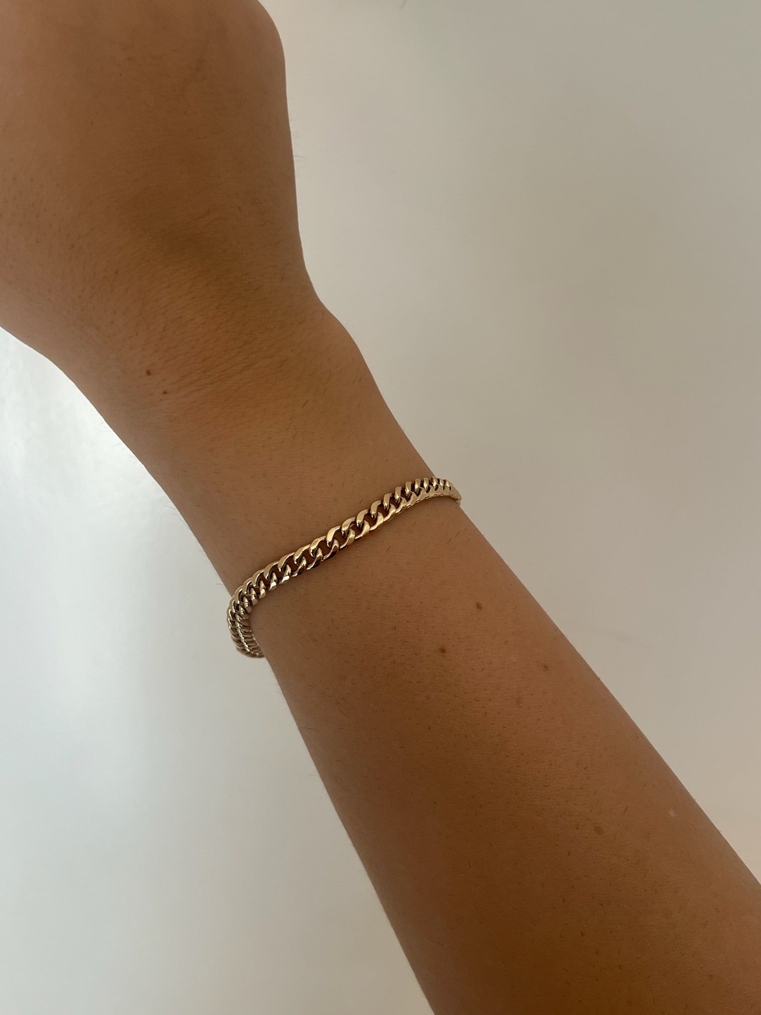 18 karat Cuban Link bracelet | Ella Creations Jewelry