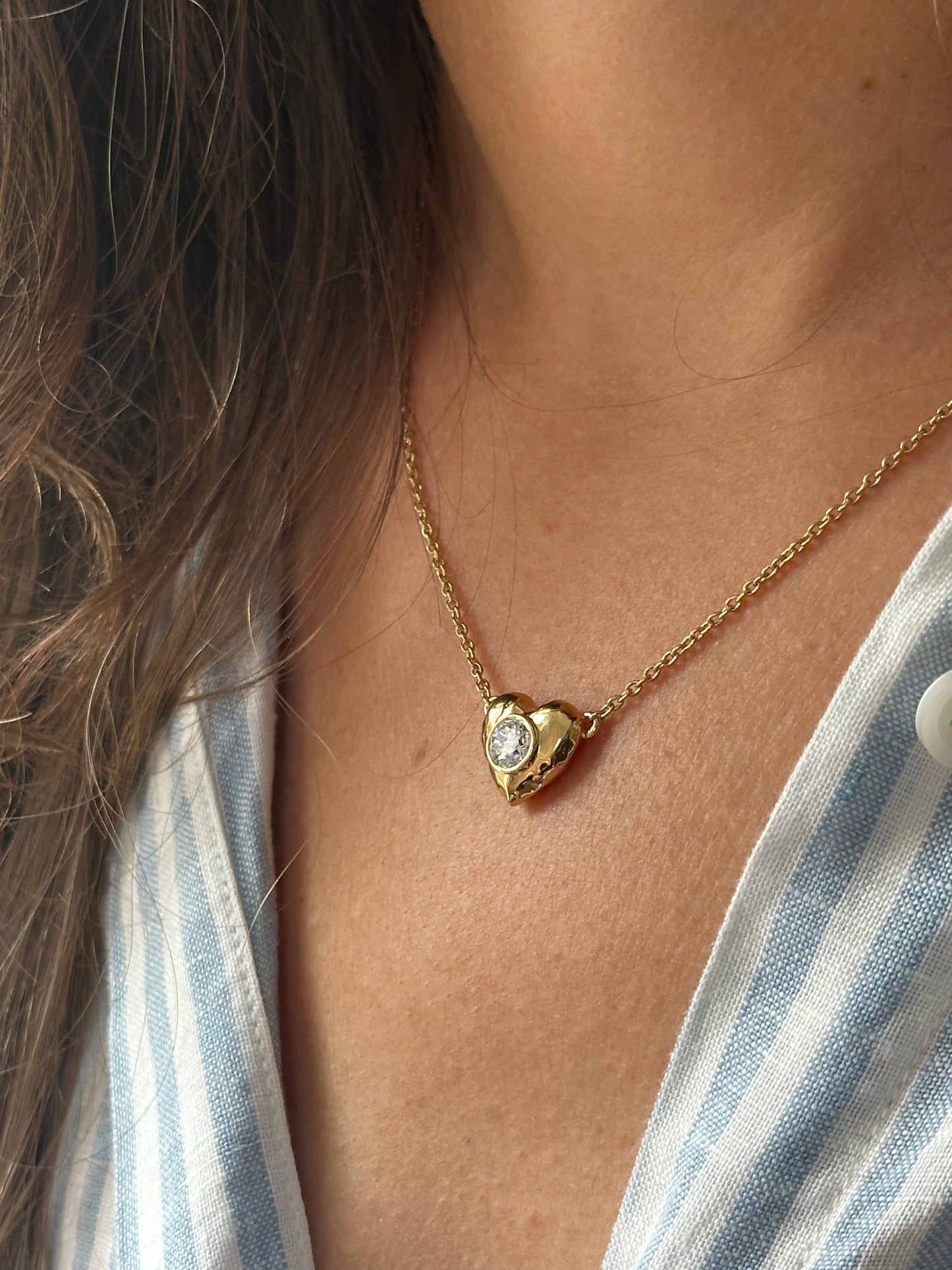 Diamond Heart necklace hand crafted in 18 karat gold with a certified lab created diamond at its center | Ella Creations jewelry 