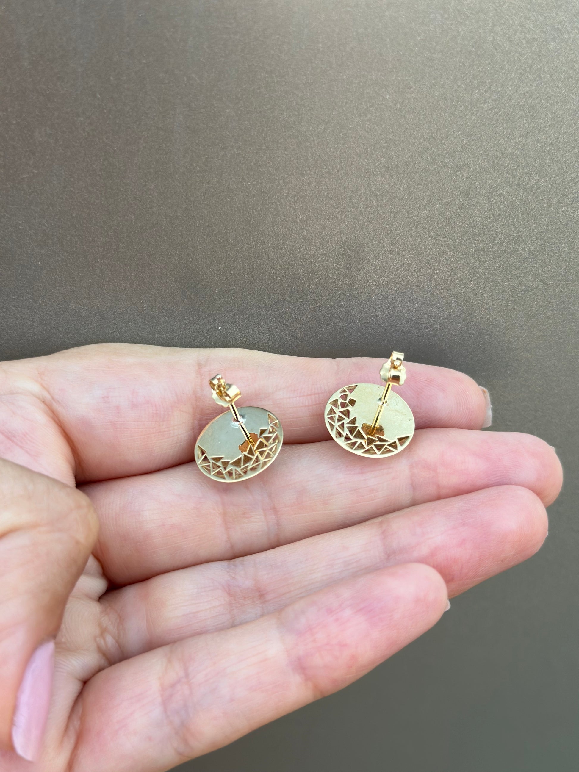 Round dome earrings with flat back stud style customizable in yellow, rose & white gold | Ella Creations Jewelry