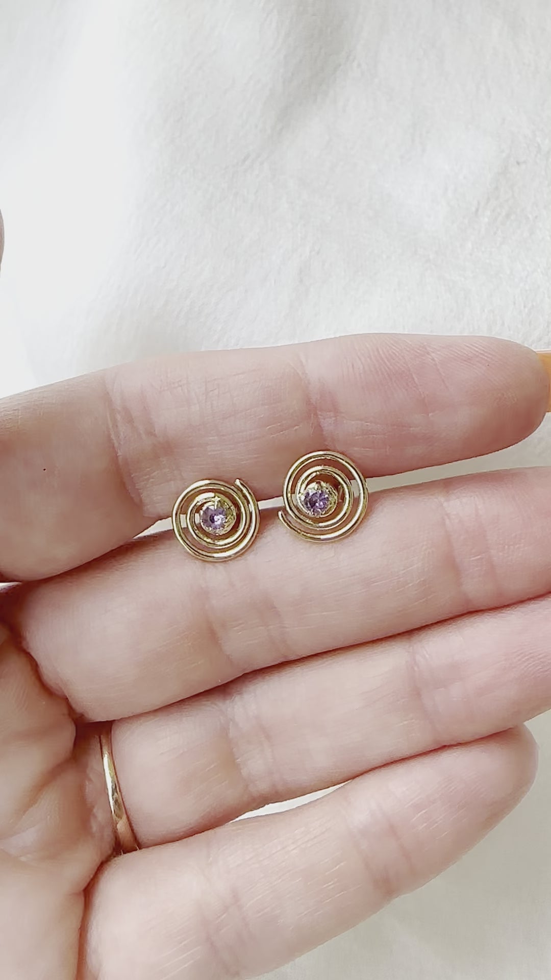 sapphire stud earrings