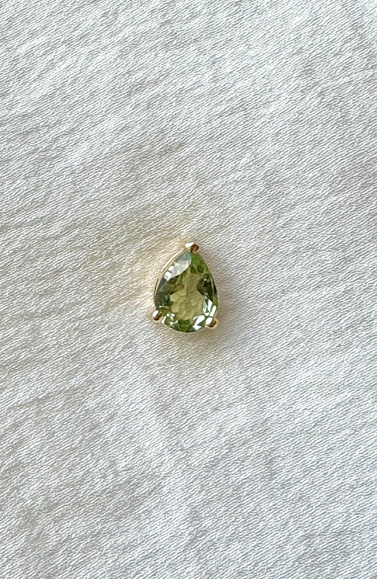 Green pear tourmaline pendant 18kt gold - Ella Creations Jewelry